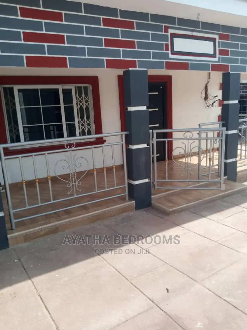 4bdrm House in Ayathar Bedroom, Teshie for Rent in Teshie