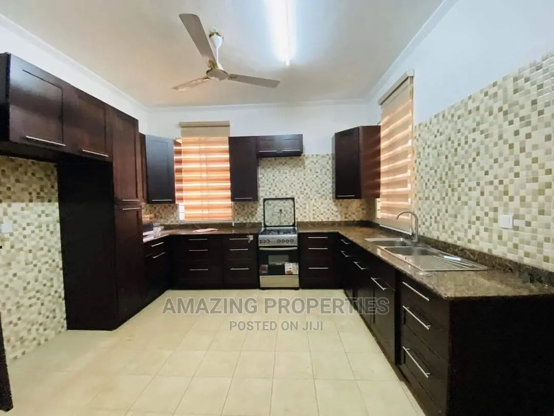 4bdrm House in Adjiriganor for Rent in Adjiriganor