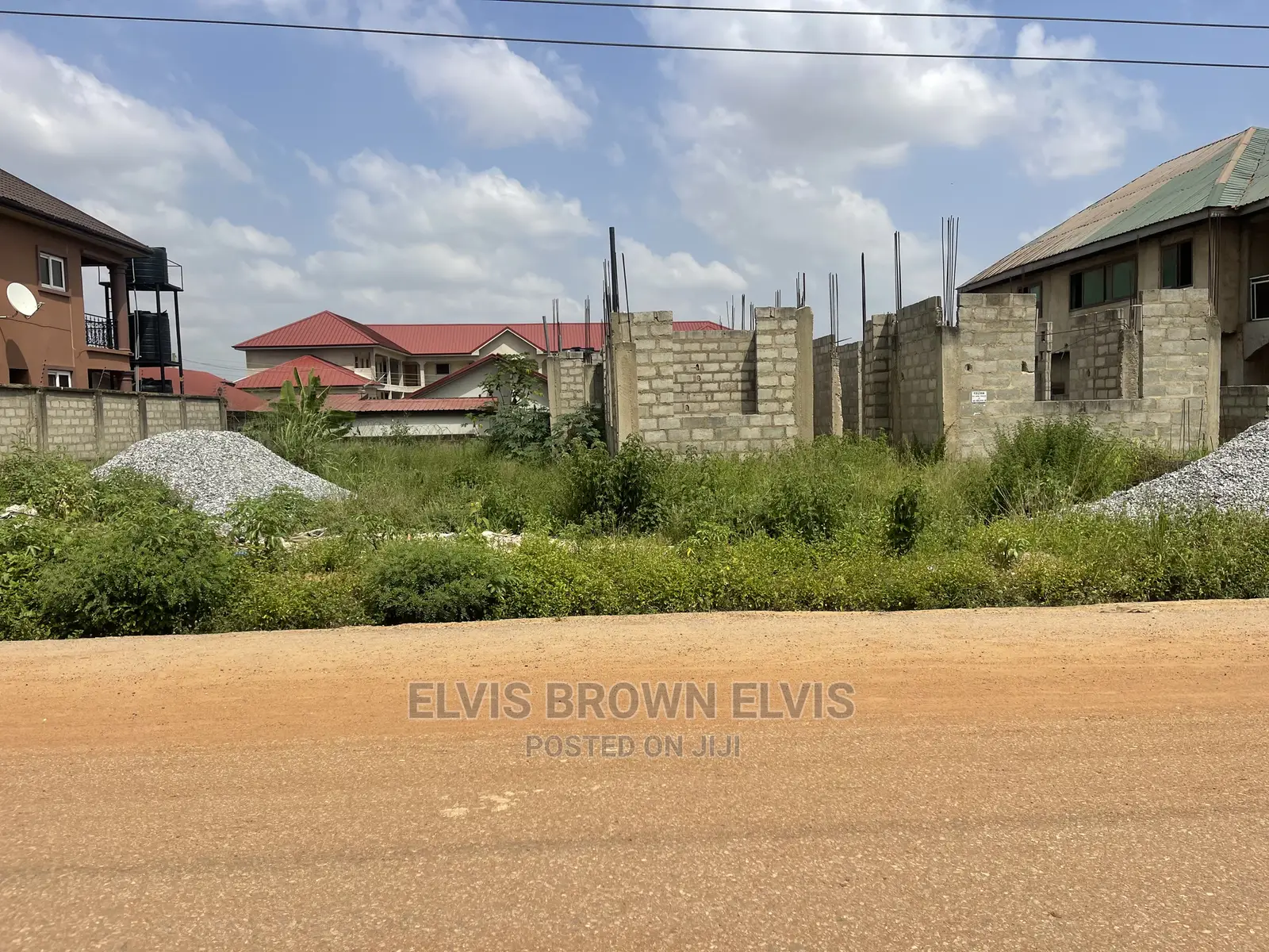 One Plot With 4 Bed Uncomplited 4 Sale at Ajiriganor in Adjiriganor