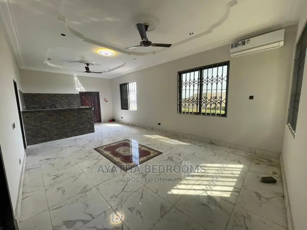 3bdrm House in Ayathar Bedroom, Spintex for Rent in Spintex