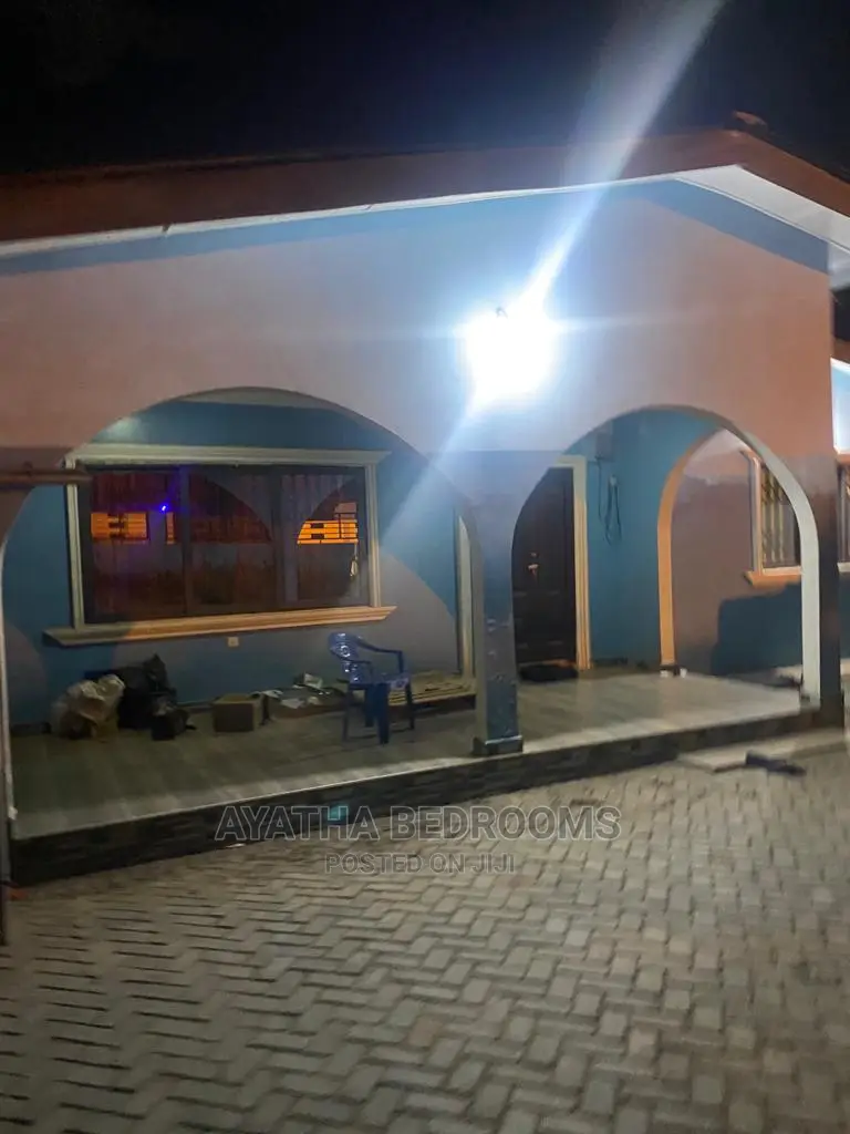 3bdrm House in Ayathar Bedroom, Spintex for Rent in Spintex