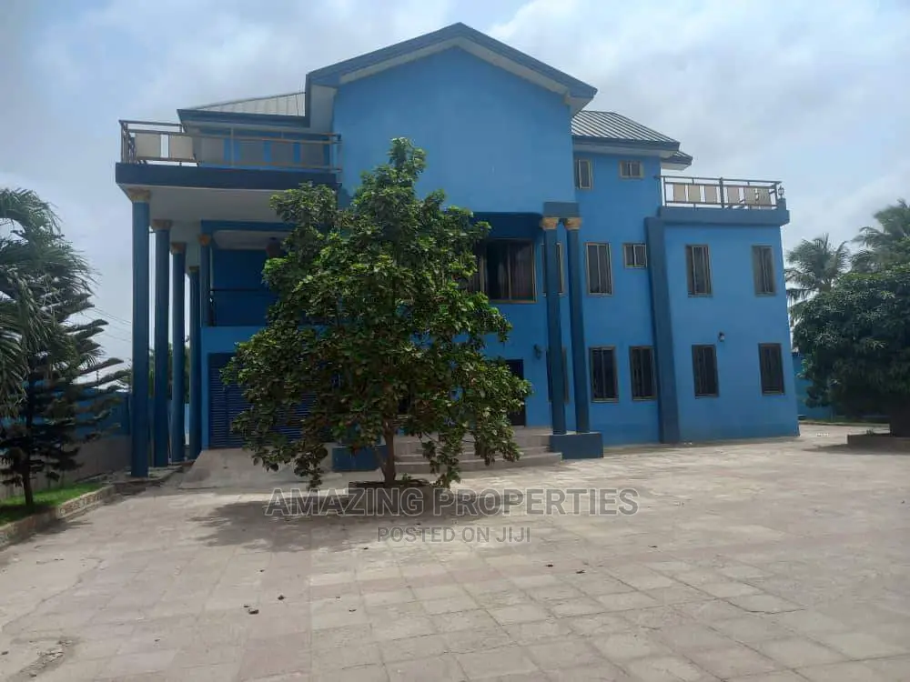 For RENT FOR RENT
(9) Bedrooms House Storey Self Compound in East Legon