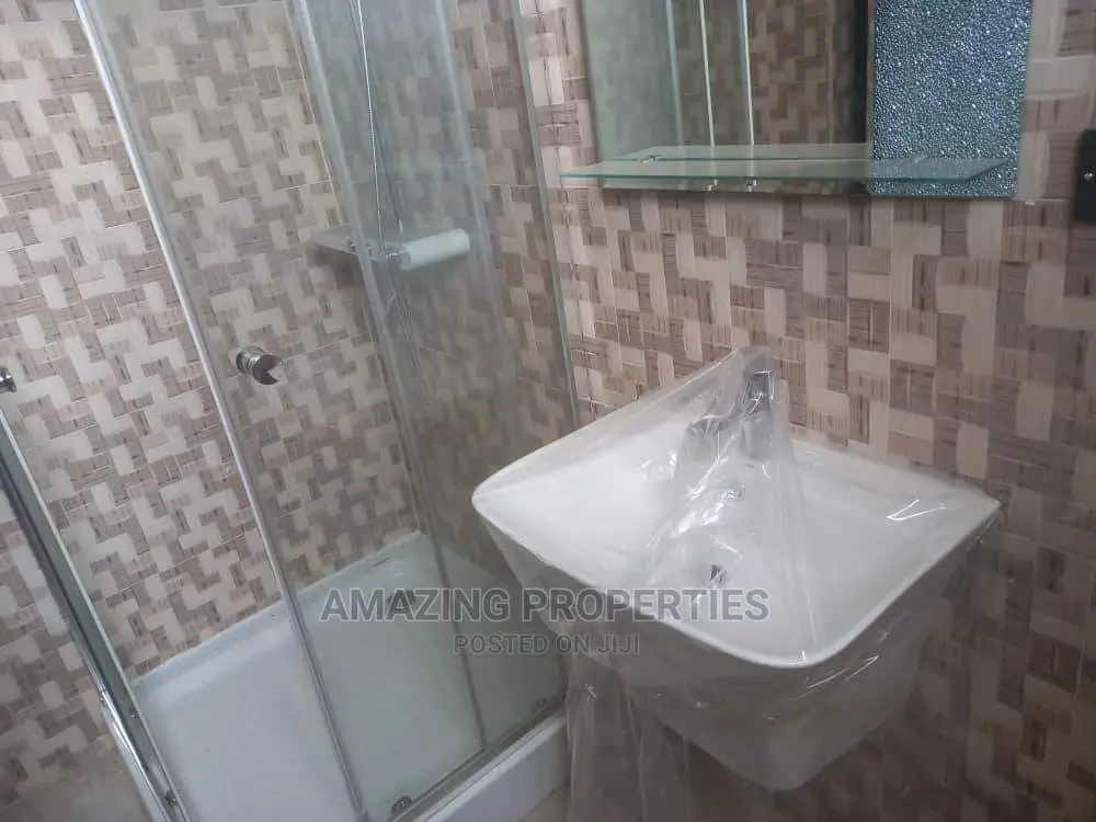 For RENT FOR RENT
(9) Bedrooms House Storey Self Compound in East Legon