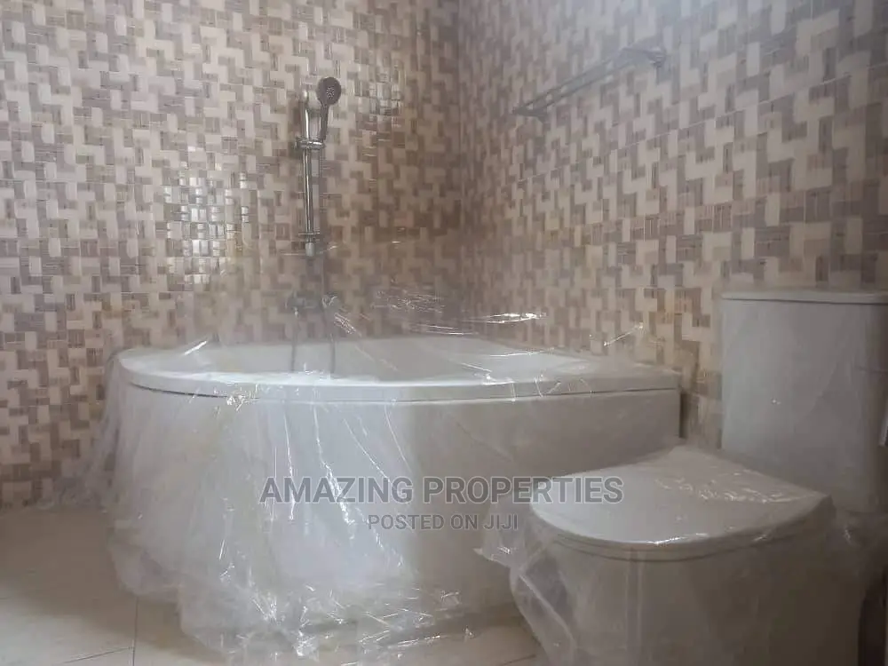 For RENT FOR RENT
(9) Bedrooms House Storey Self Compound in East Legon