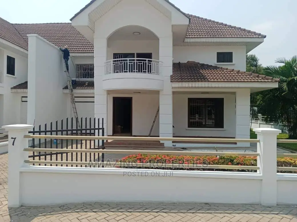 Furnished 4bdrm Farm House in Cantonments for Rent in Cantonments