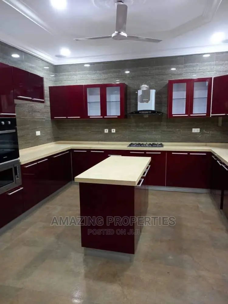 5bdrm House in Post 
Location:, Dworwulu for Rent in Dworwulu