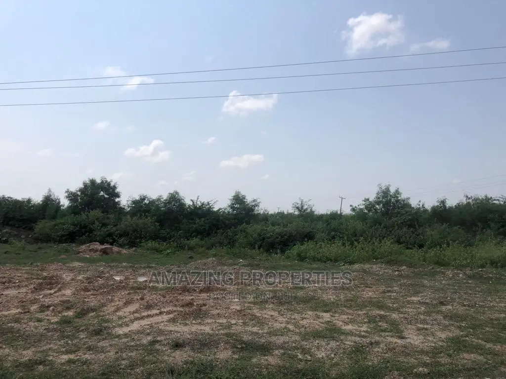 20 Plots of Land for Sale at Trasacco in Adjiriganor