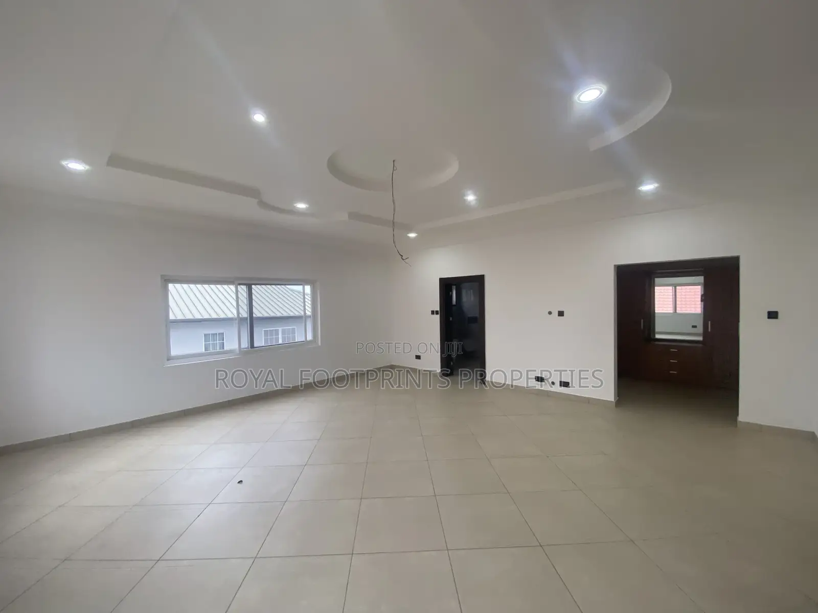 4bdrm House in Airport Residential Area for Sale in Airport Residential Area