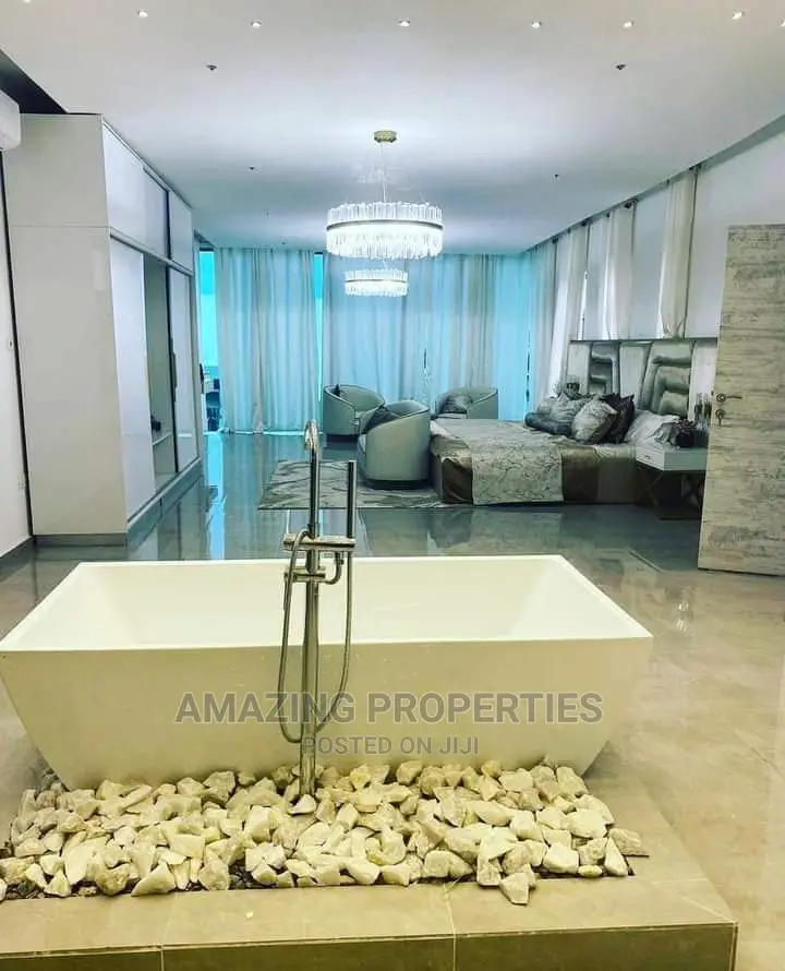 4bdrm House in West Trasacco, Adjiriganor for Sale in Adjiriganor