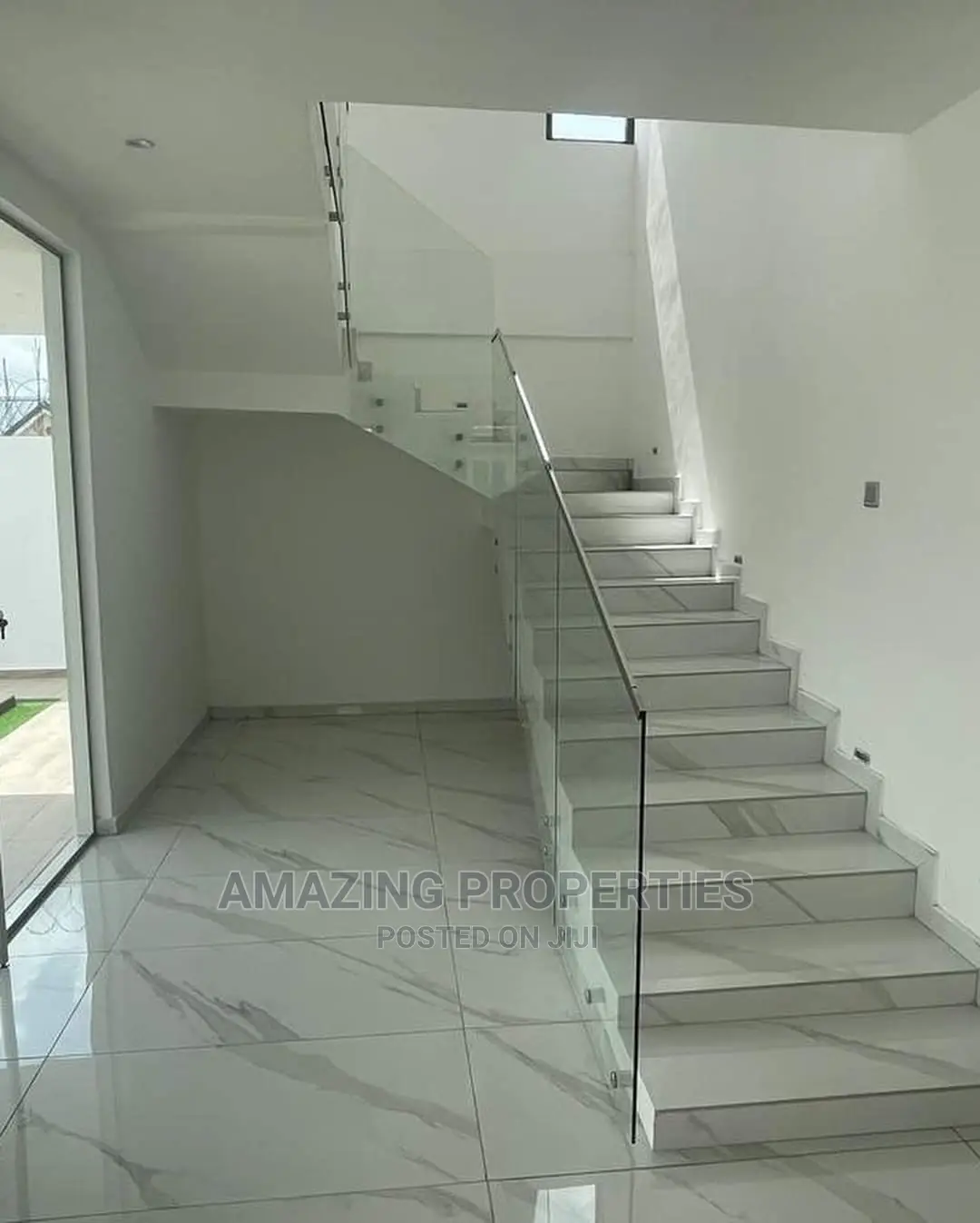 4bdrm House in 4-Bedroom House for for Sale in East Legon