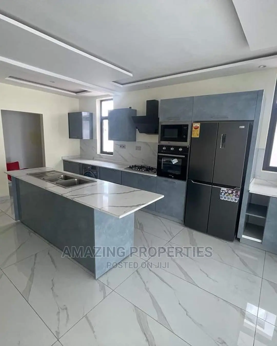 4bdrm House in 4-Bedroom House for for Sale in East Legon