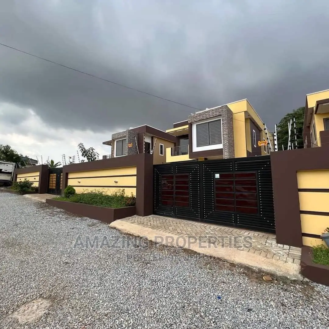 4bdrm House in for Rent 4 for Rent in East Legon