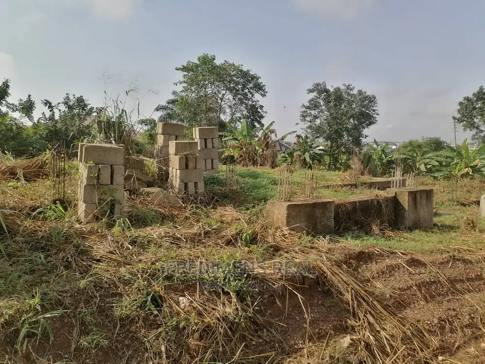 5bdrm Apartment in Fredimens Real, Kumasi Metropolitan for sale in Kumasi Metropolitan