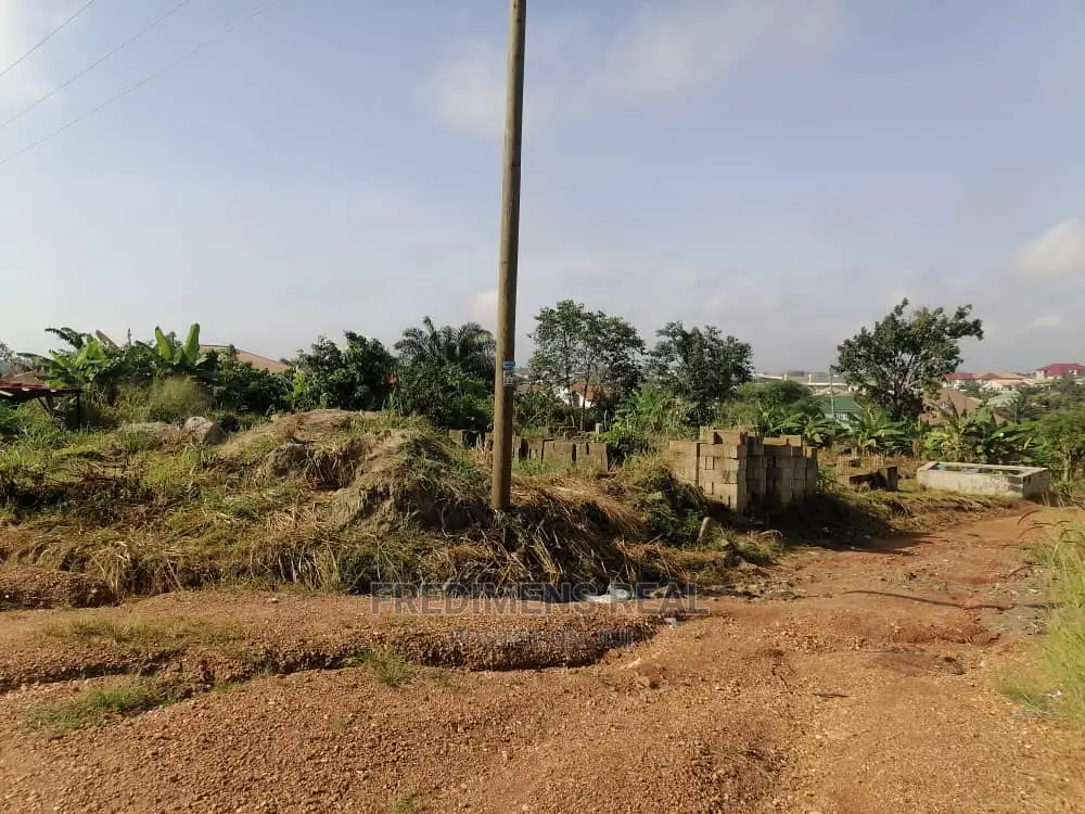 5bdrm Apartment in Fredimens Real, Kumasi Metropolitan for sale in Kumasi Metropolitan