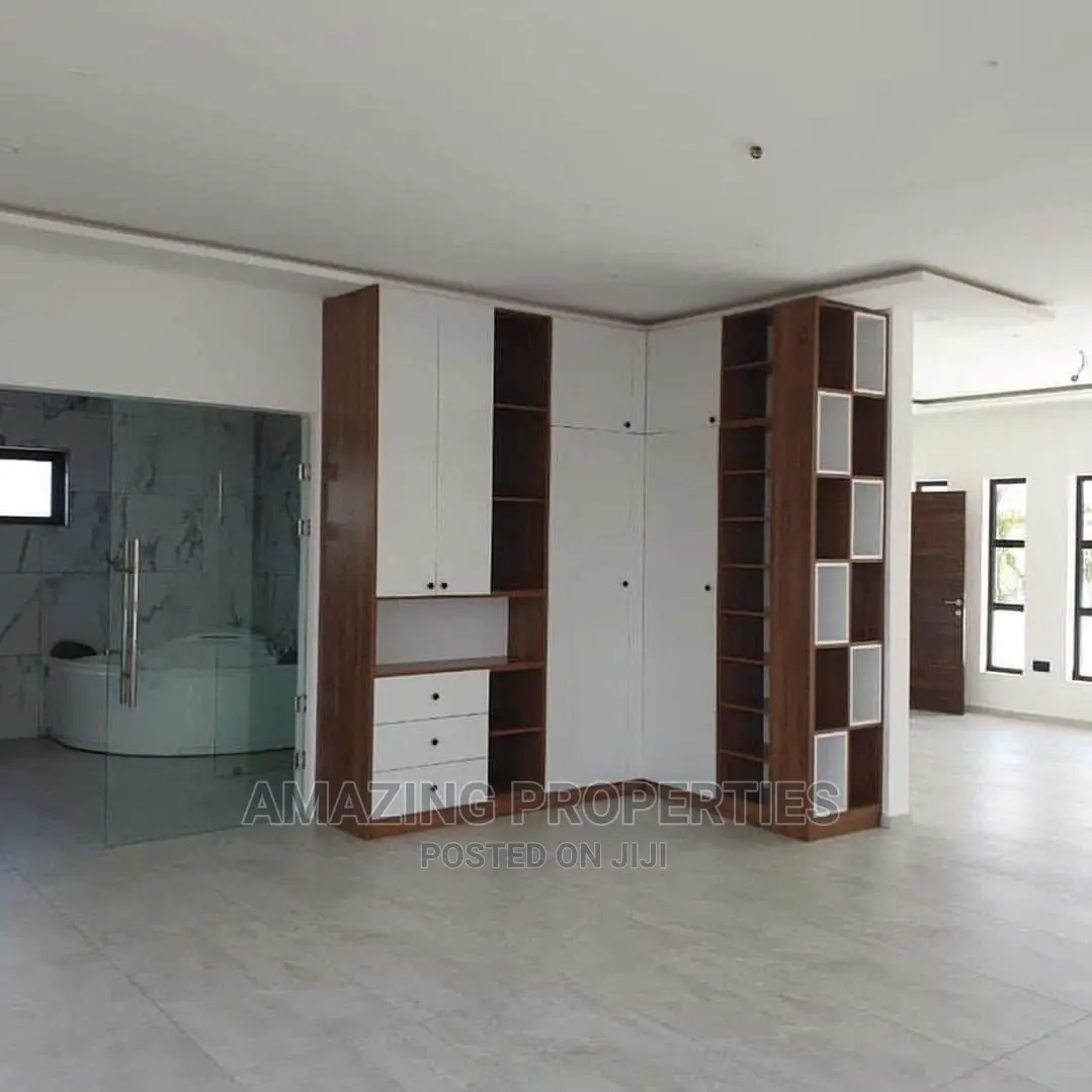 4bdrm House in East Legon for Sale in East Legon