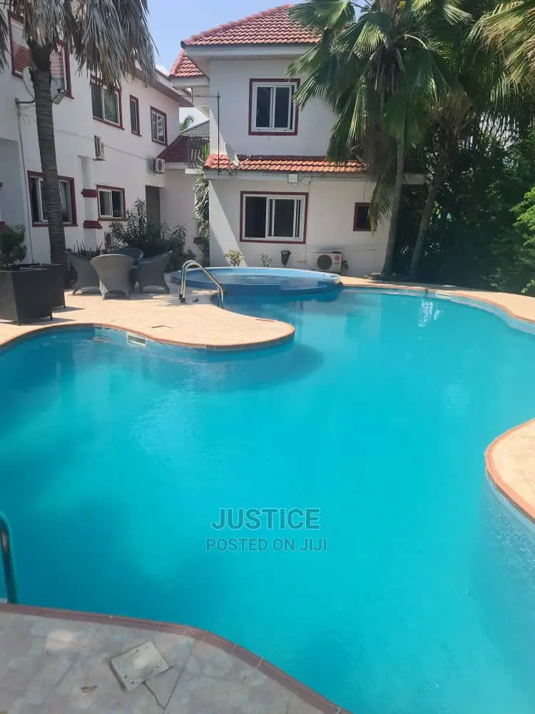 5bdrm Mansion in Trasacco Estate East for sale in East Legon