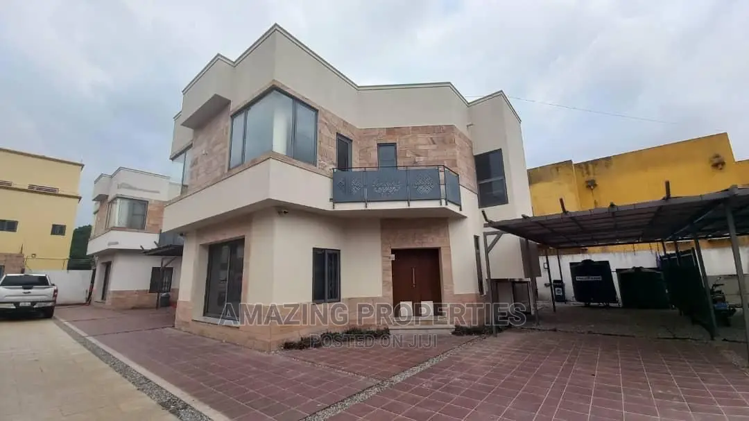 3bdrm Townhouse / Terrace in East Legon for Rent in East Legon