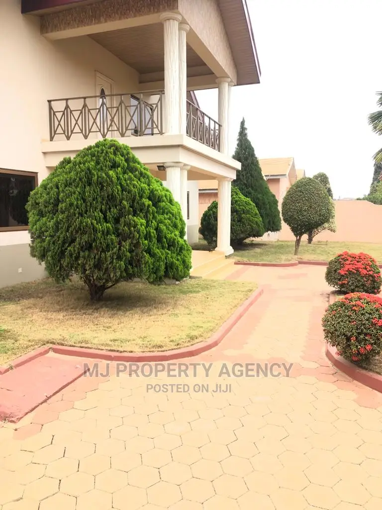 6bdrm House in Community 22, Tema Metropolitan for sale in Tema Metropolitan