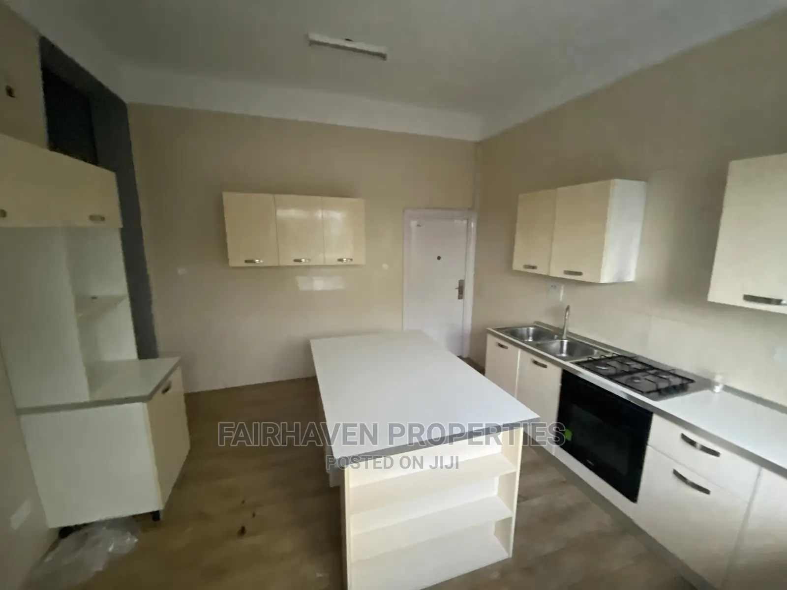 3bdrm Apartment in Tseaddo, Airport Residential Area for rent in Airport Residential Area