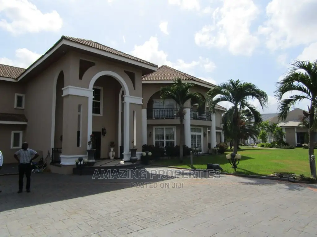 6bdrm House in Trassacco, East Legon for Sale in East Legon