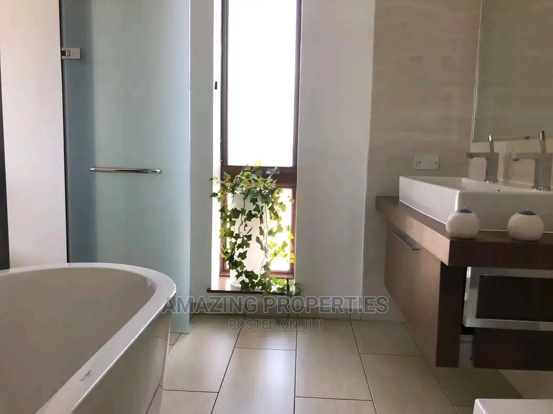 Furnished 3bdrm Apartment in Villagio Vista, Airport Residential Area in Airport Residential Area
