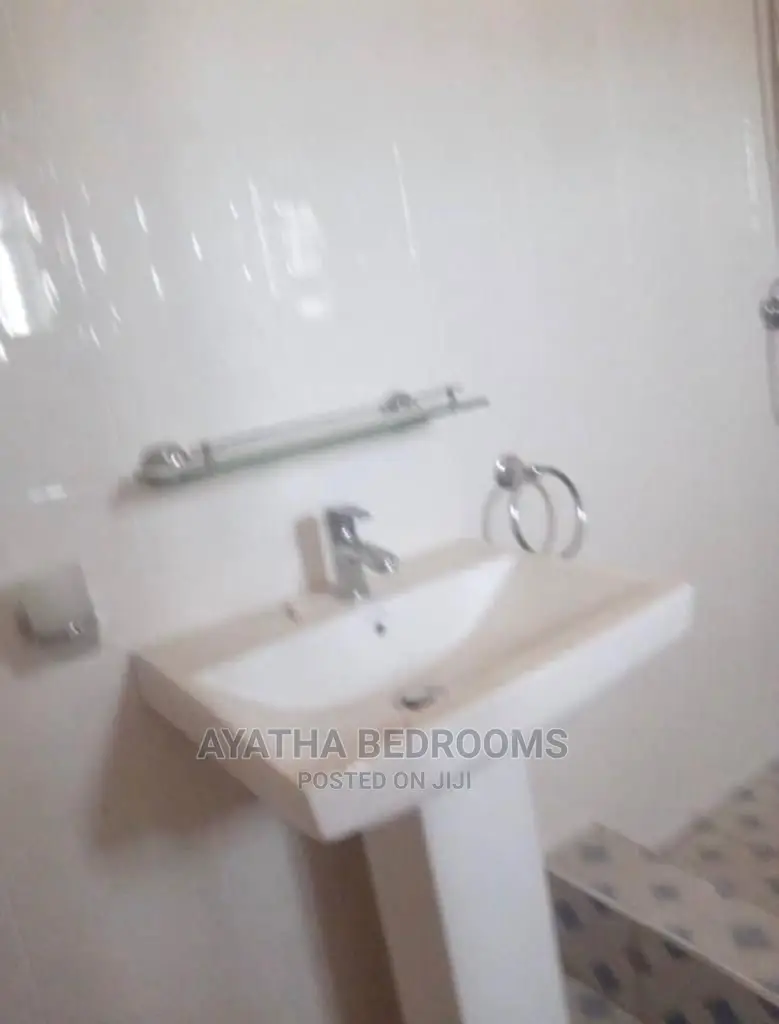 4bdrm House in Ayathar Bedroom, New Town for Sale in New Town