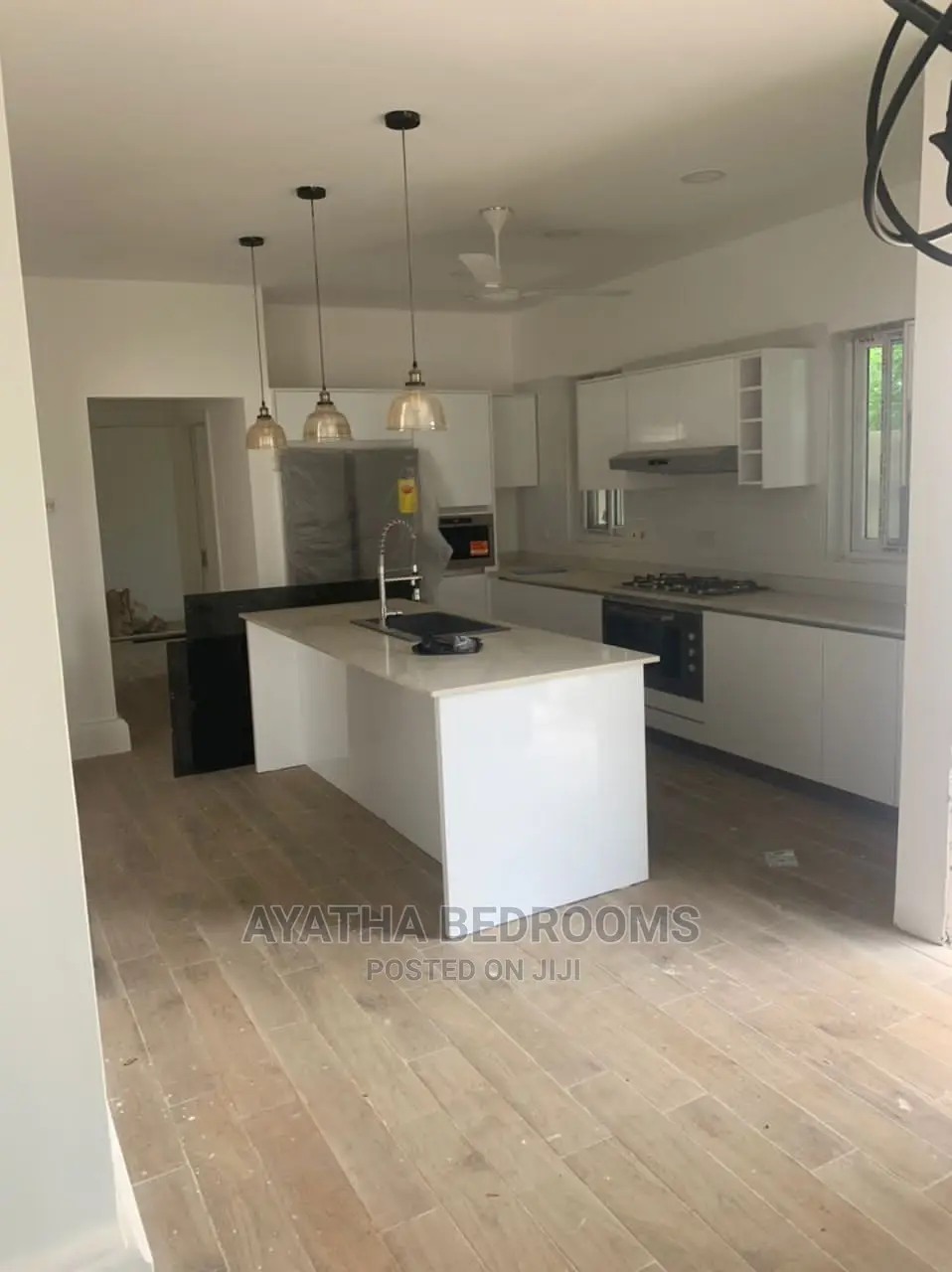 4bdrm House in Ayathar Bedroom, New Town for Sale in New Town