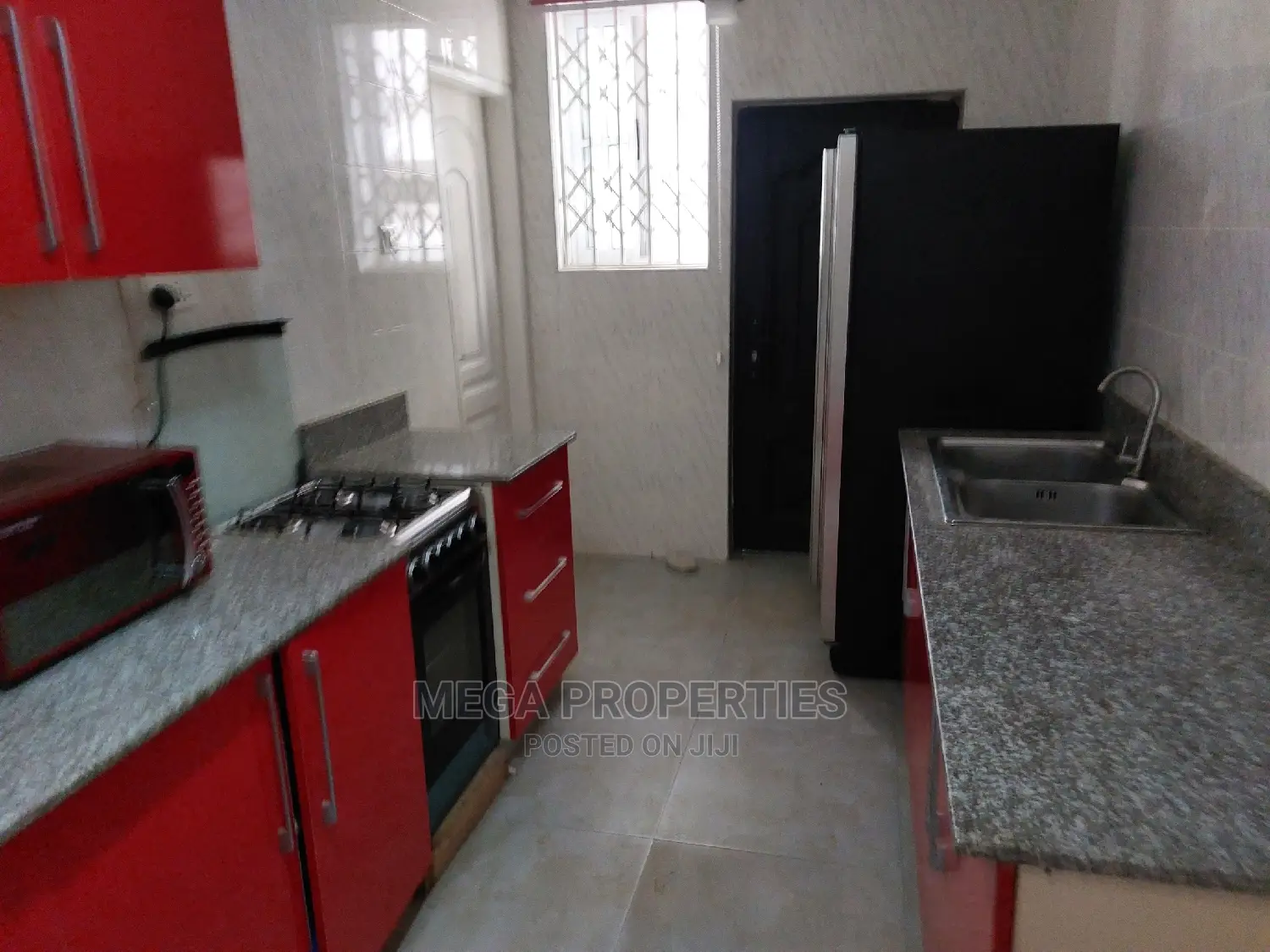 Daily 2beds Furnished in Lapaz Race Course in Lapaz
