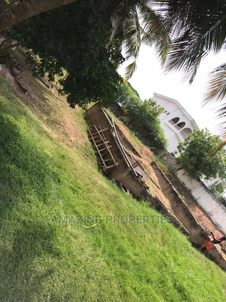One Plot 100*100 Size McCarthy Hill in McCarthy Hill