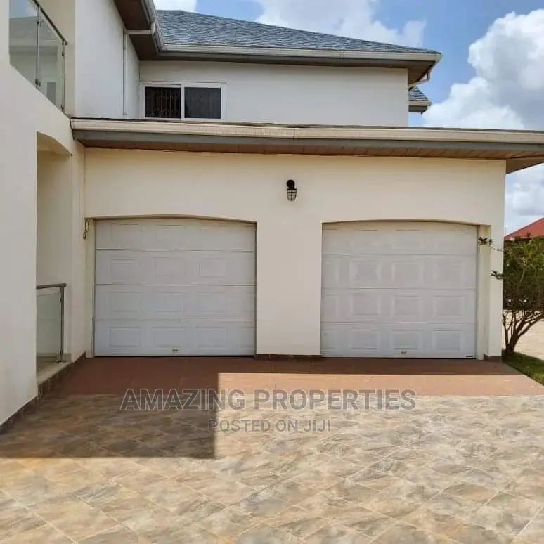 Furnished 5bdrm House in Tema Community 25 for Sale in Tema Metropolitan