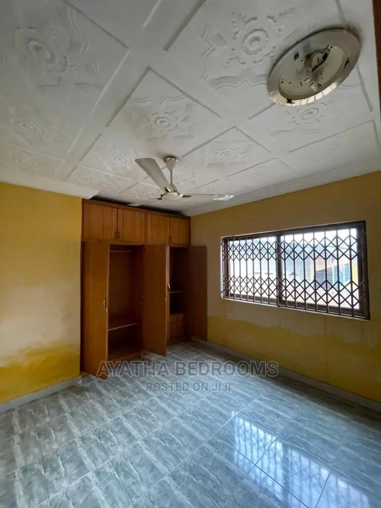 4bdrm House in Ayathar Bedroom, Teshie for Rent in Teshie