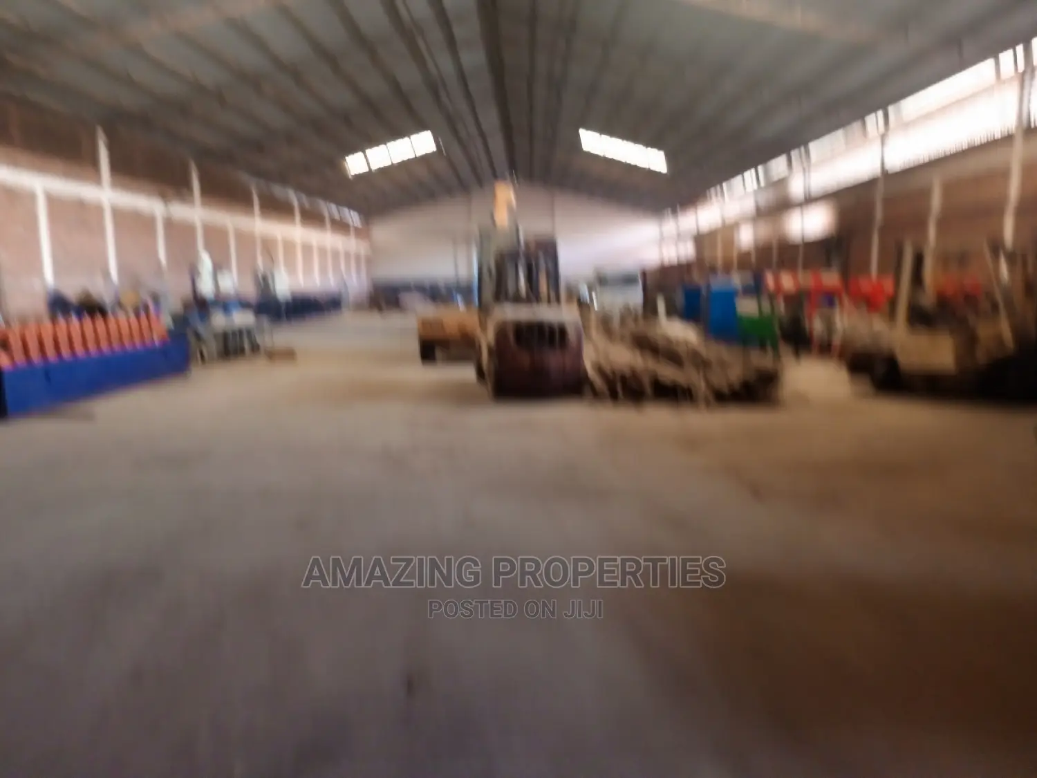 Warehouses to Let 1000 Square Meter at Dwowulu in Dworwulu