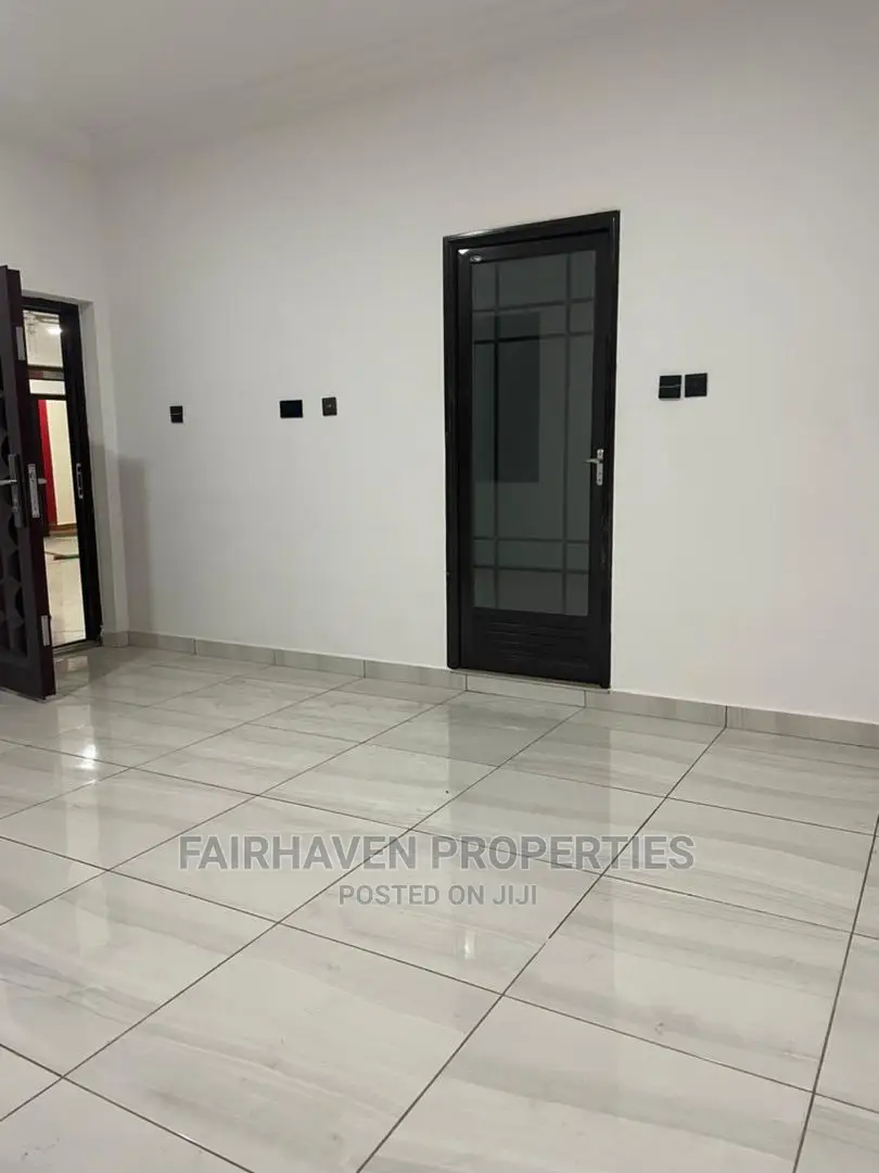 2bdrm Apartment in Tseaddo, Airport Residential Area for Rent in Airport Residential Area