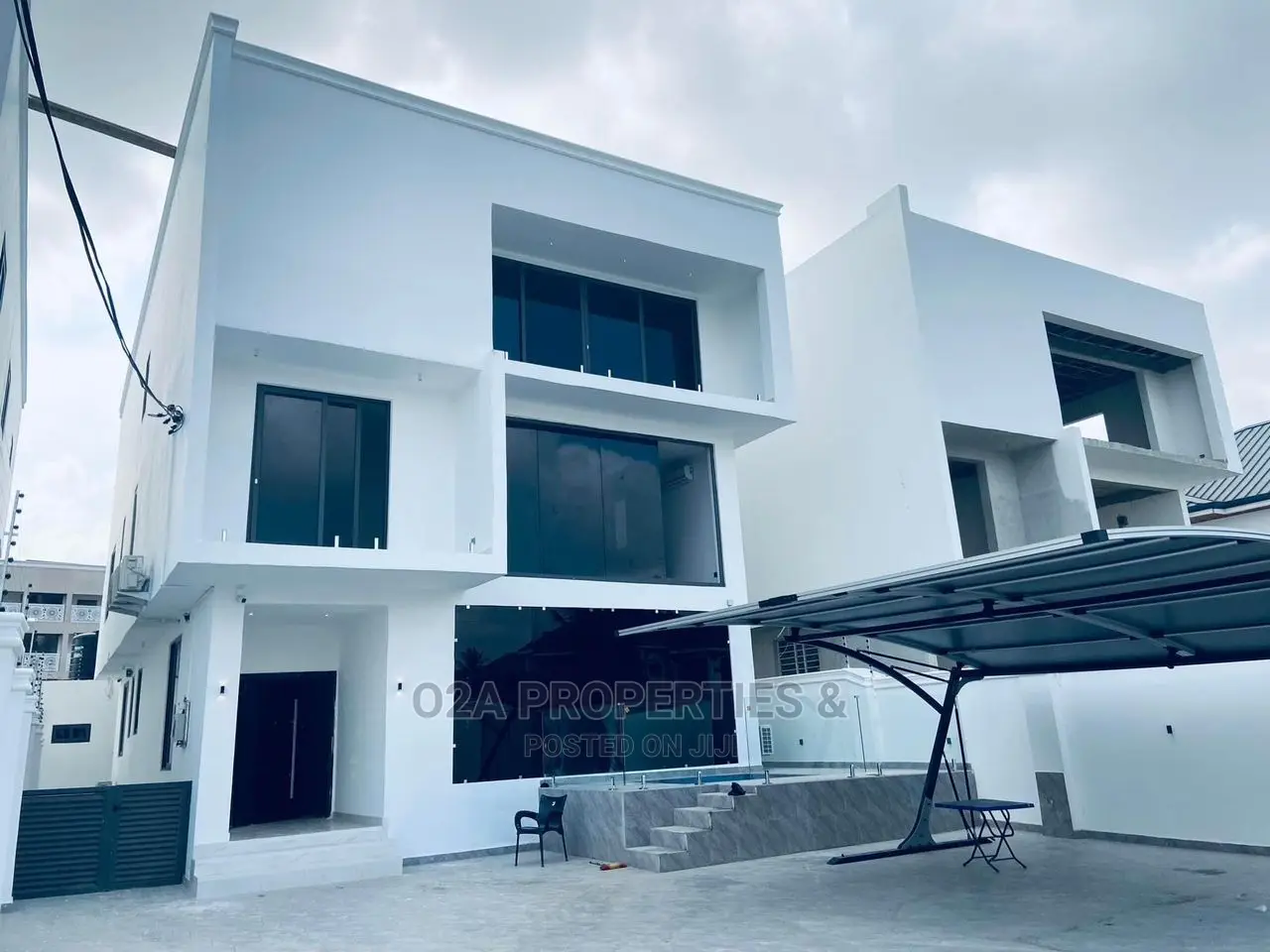 Furnished 4bdrm House in School Junction for Sale in School Junction