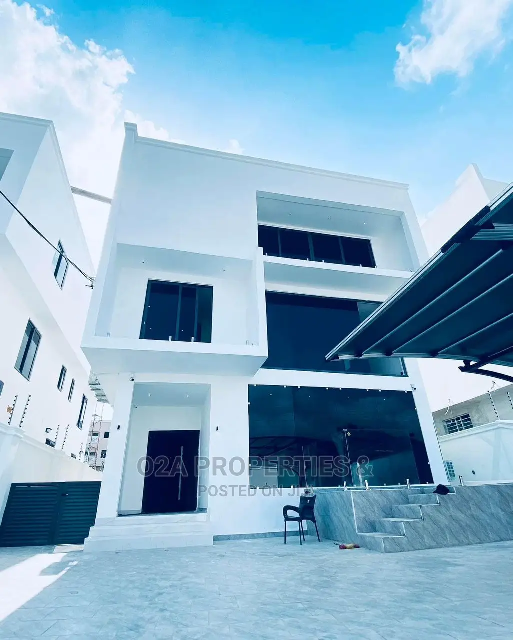 Furnished 4bdrm House in School Junction for Sale in School Junction