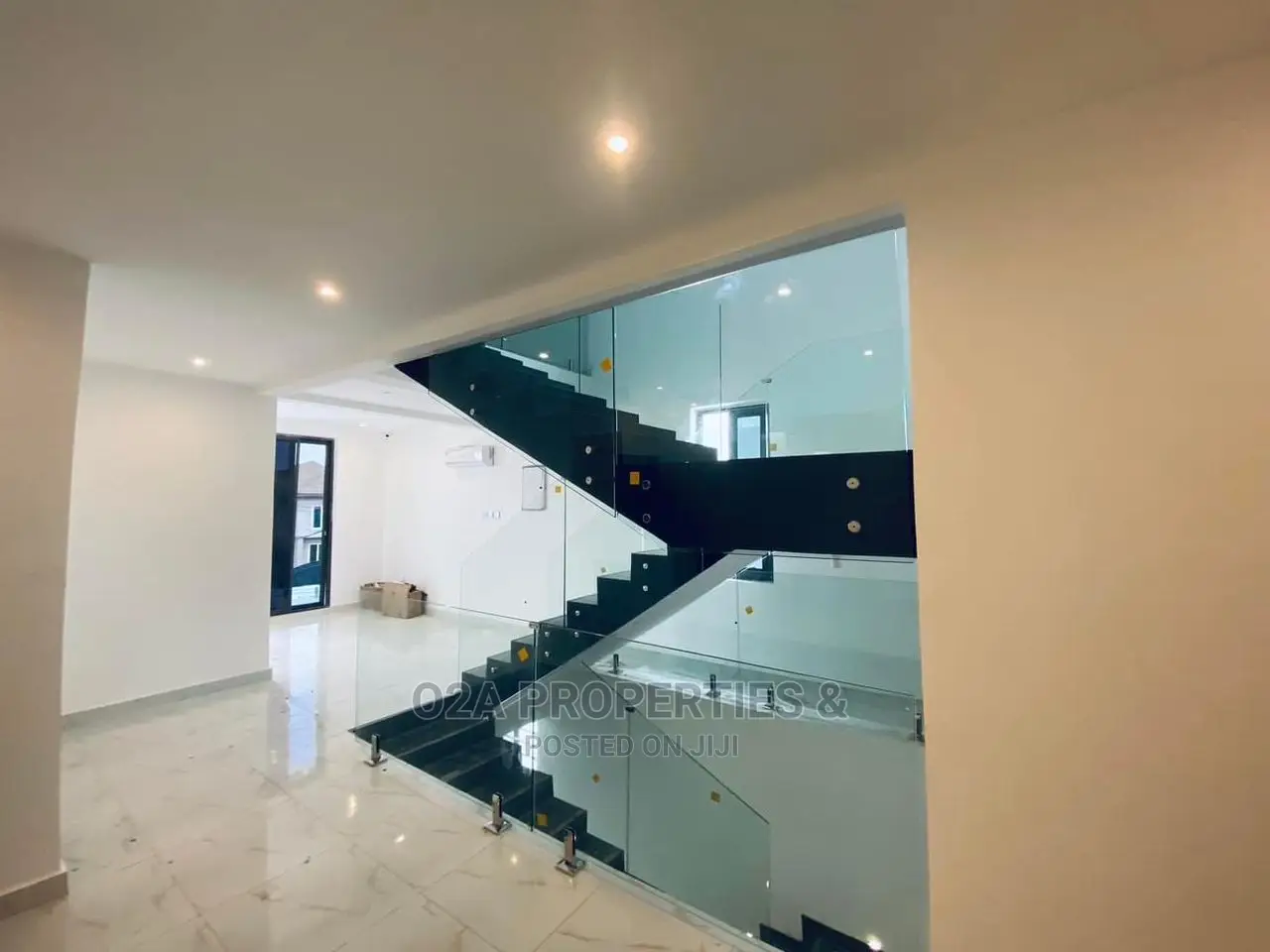Furnished 4bdrm House in School Junction for Sale in School Junction