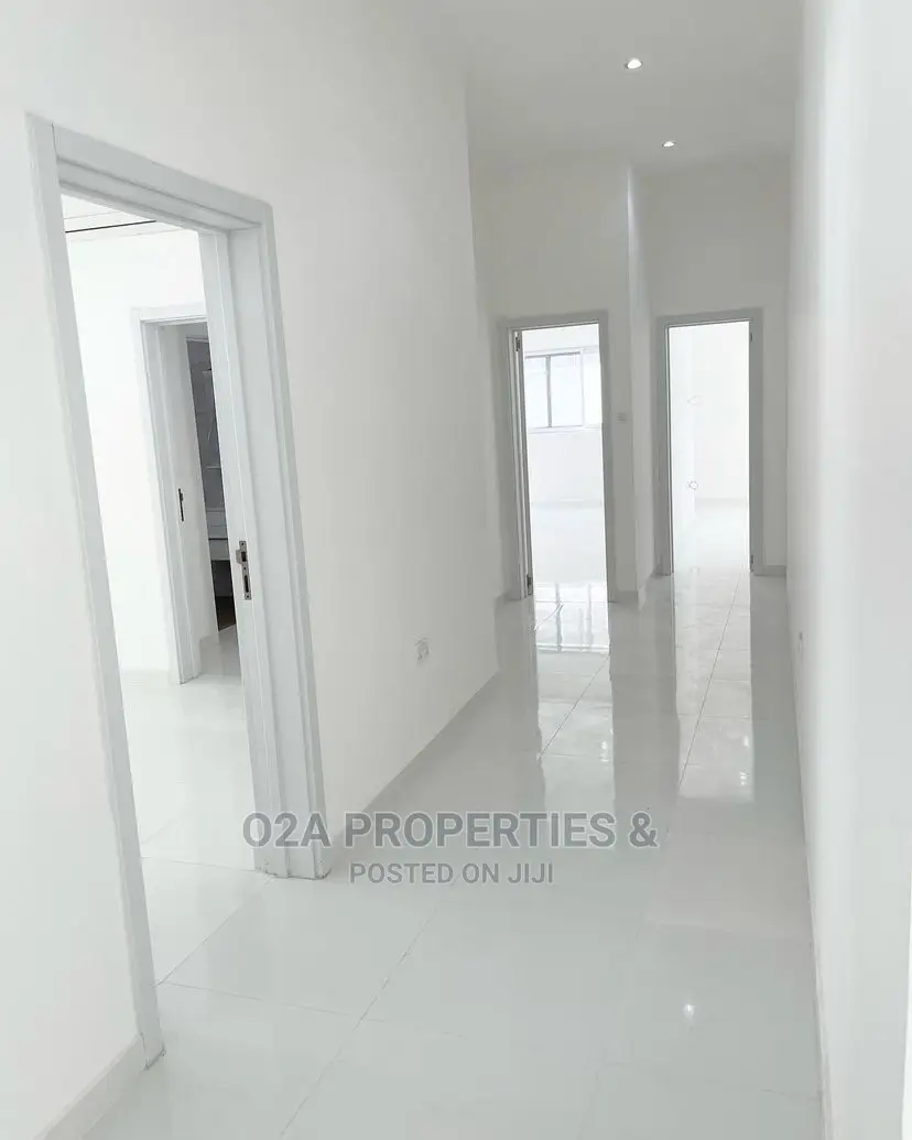 4bdrm House in Labone Junction for Rent in Labone Junction