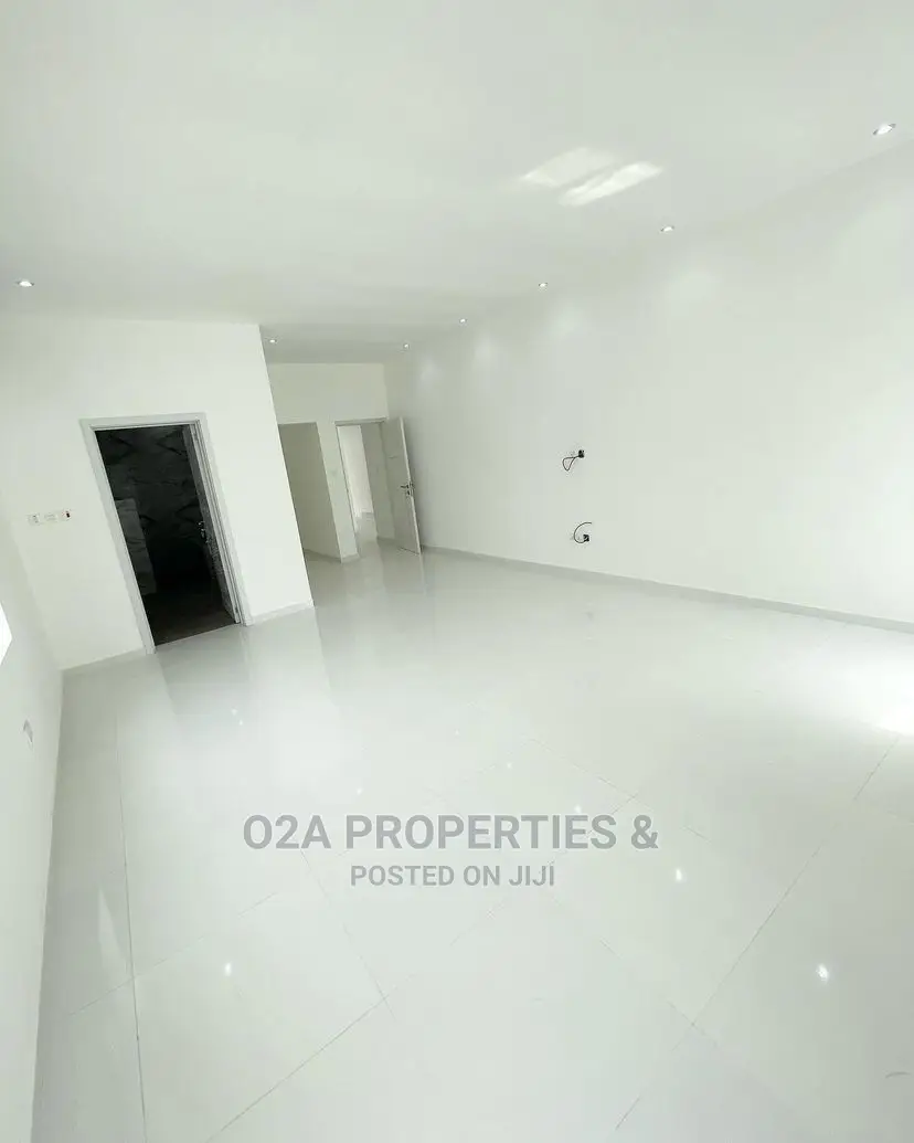 4bdrm House in Labone Junction for Rent in Labone Junction