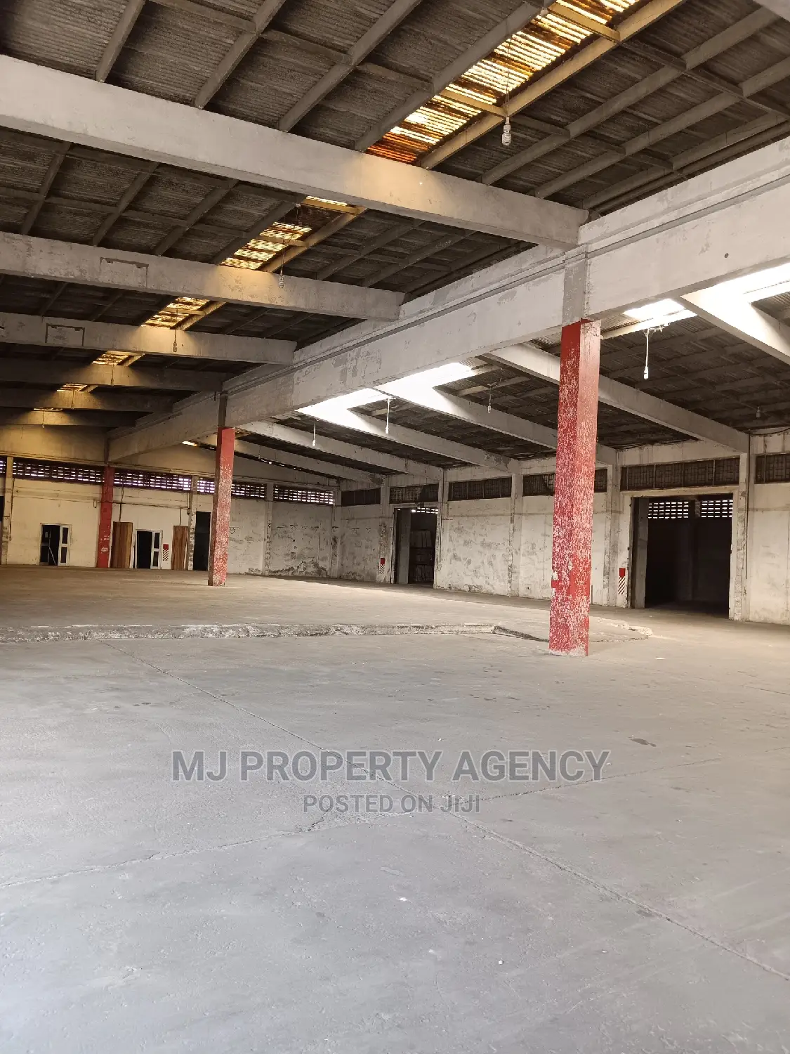 720 Sqm Warehouse at Tema in Tema Metropolitan