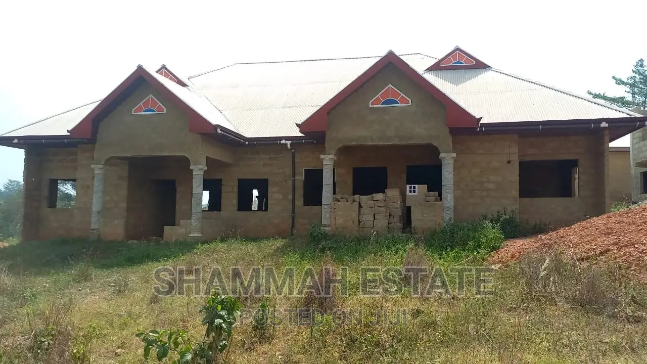 4bdrm Apartment in Aiding Estate, Sunyani Municipal for sale in Sunyani Municipal