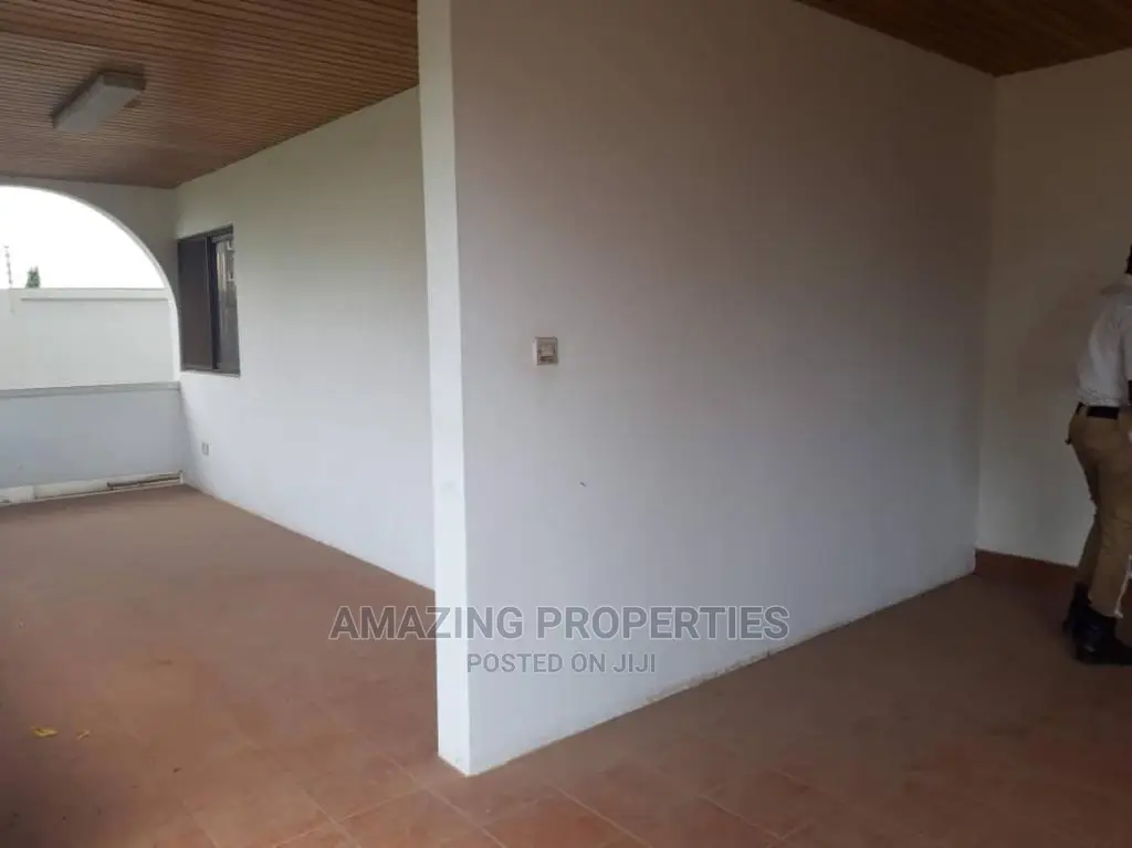 4bdrm House in Airport Residential Area for Sale in Airport Residential Area