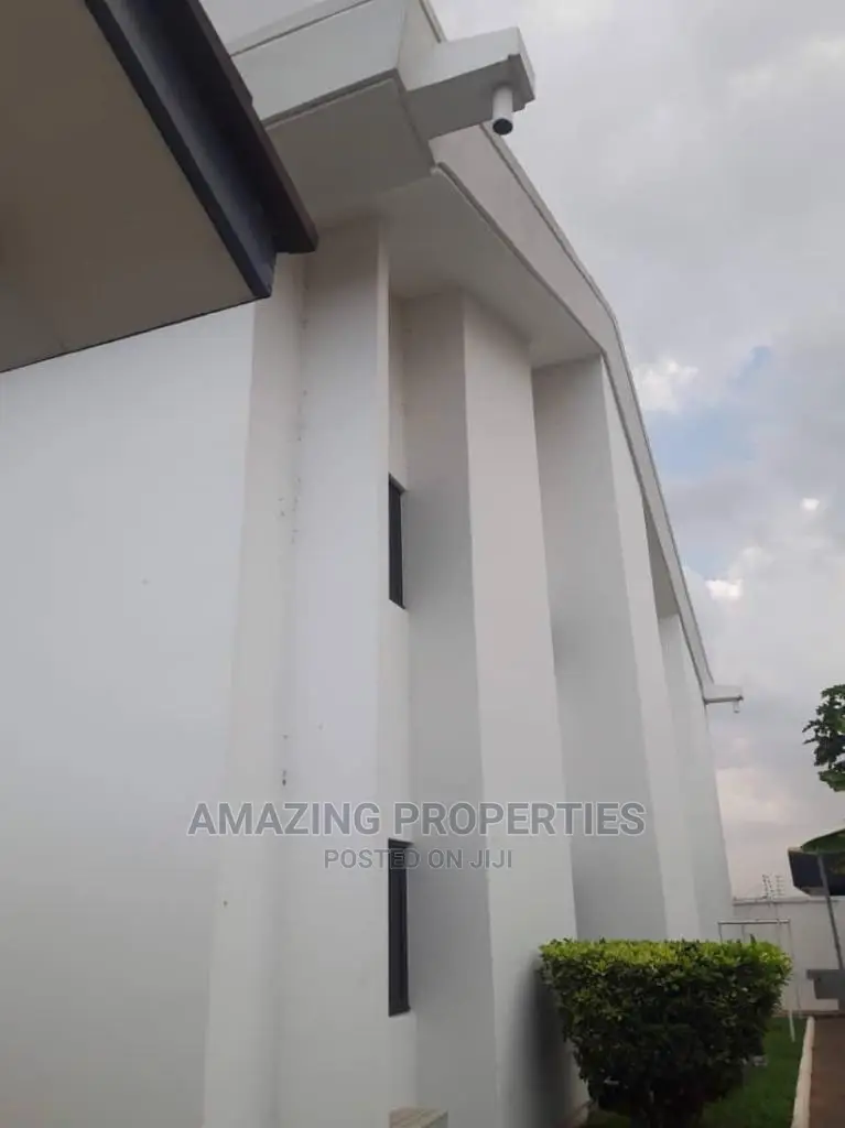 4bdrm House in Airport Residential Area for Sale in Airport Residential Area