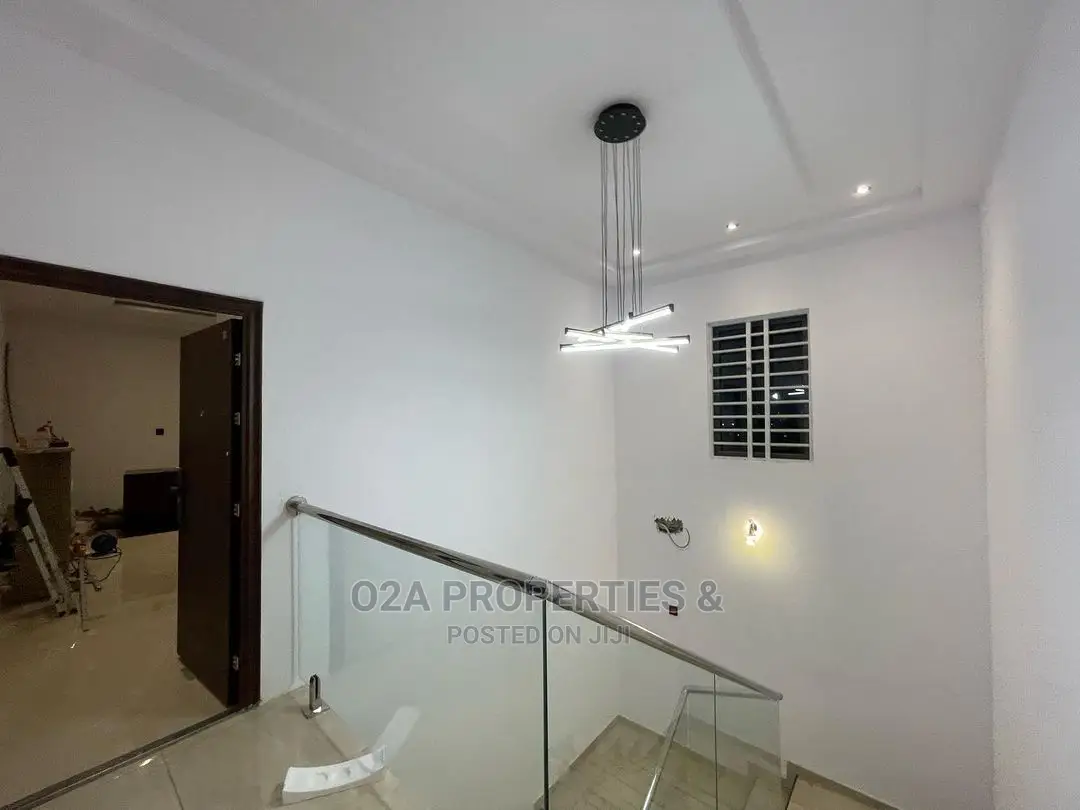4bdrm House in School Junction for Sale in School Junction