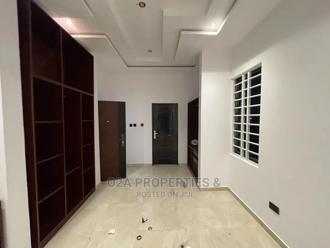 4bdrm House in School Junction for Sale in School Junction