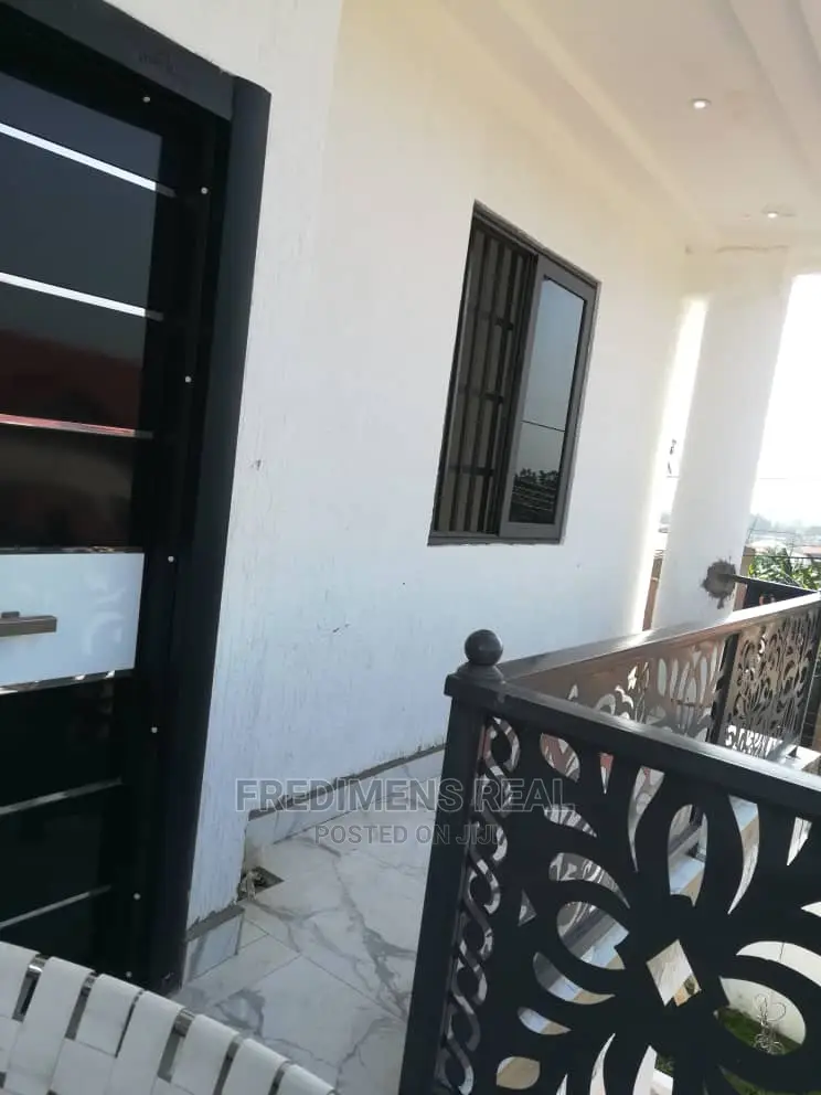 4bdrm House in Fredimens Real, Kumasi Metropolitan for Sale in Kumasi Metropolitan