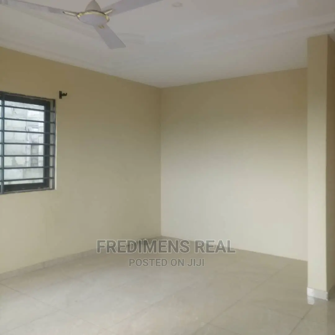 4bdrm House in Fredimens Real, Kumasi Metropolitan for Sale in Kumasi Metropolitan