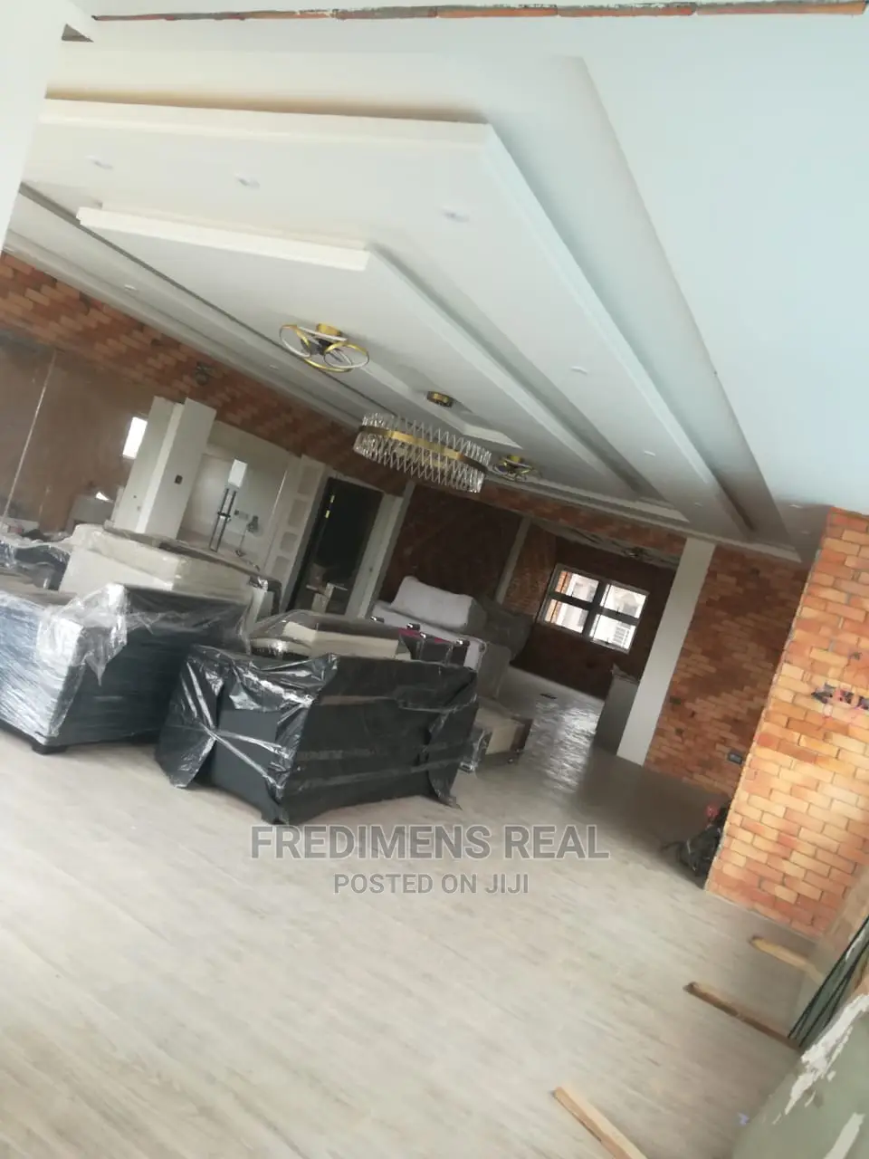 8bdrm Apartment in Fredimens Real, Kumasi Metropolitan for Sale in Kumasi Metropolitan