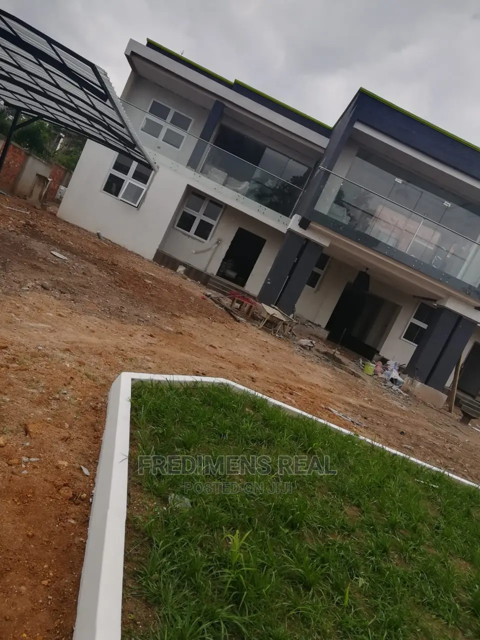 8bdrm Apartment in Fredimens Real, Kumasi Metropolitan for Sale in Kumasi Metropolitan