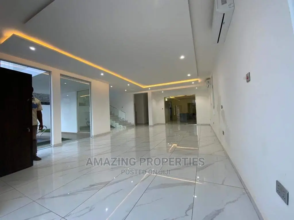 4bdrm House in 4 Bedroom House East for Sale in East Legon