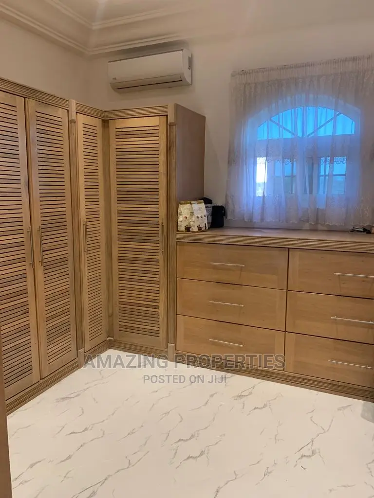 5bdrm House in East Legon for Rent in East Legon